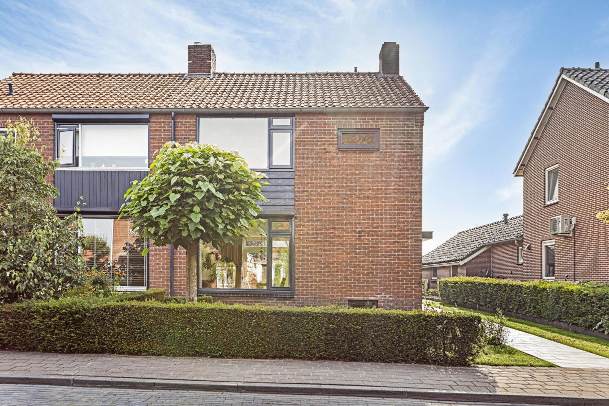 Te koop: Foto Woonhuis aan de Nieuwstraat 21 in Lievelde