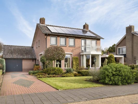 Hoofdfoto van Aalten Slingelaan 2