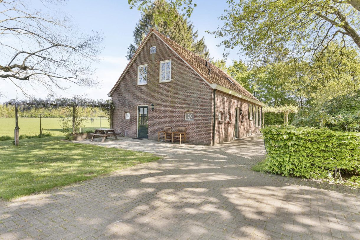 Te koop: Foto Woonhuis aan de Dinxperlosestraatweg 96 in Aalten