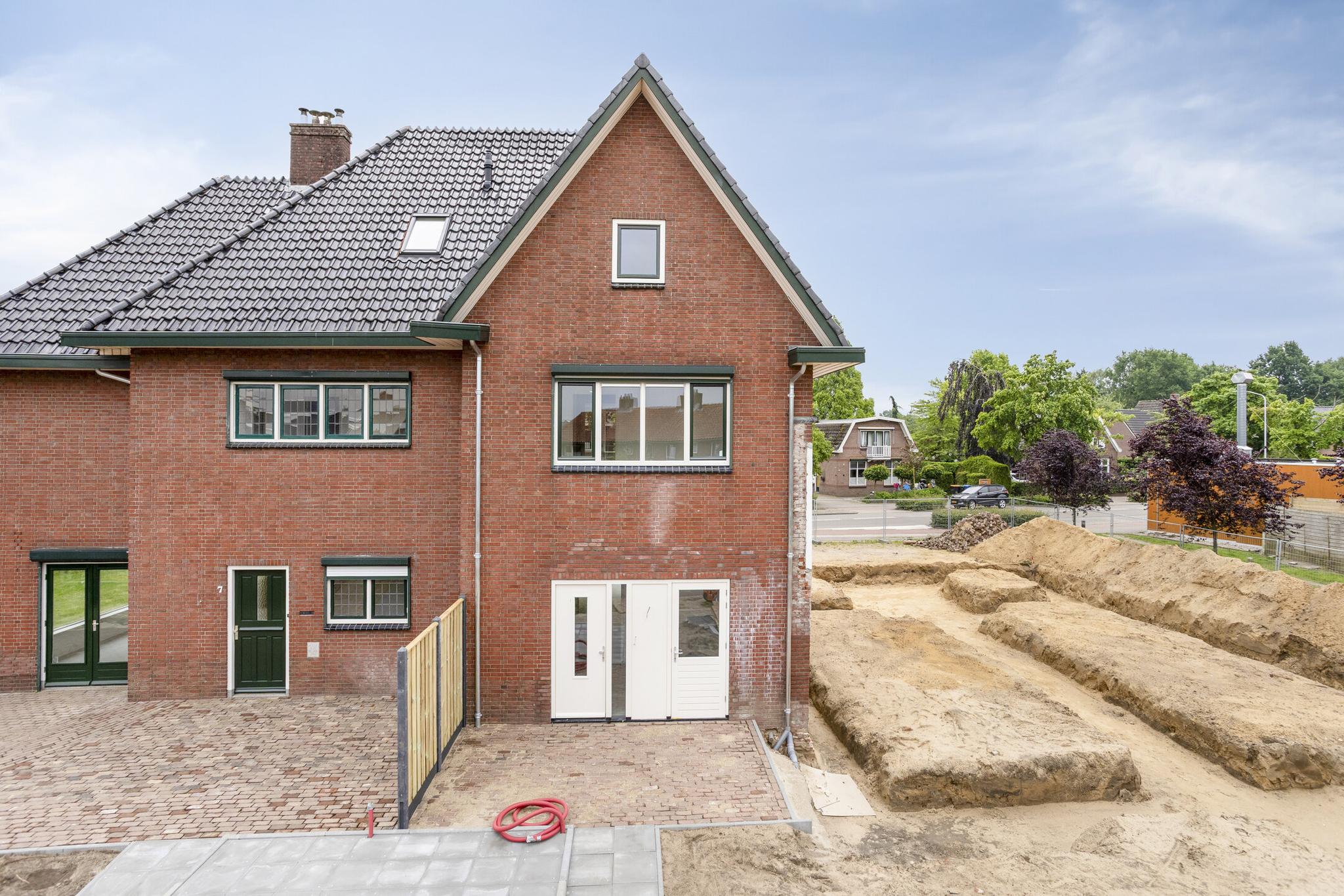 koop  Aalten  Plein-Zuid 7A – Foto