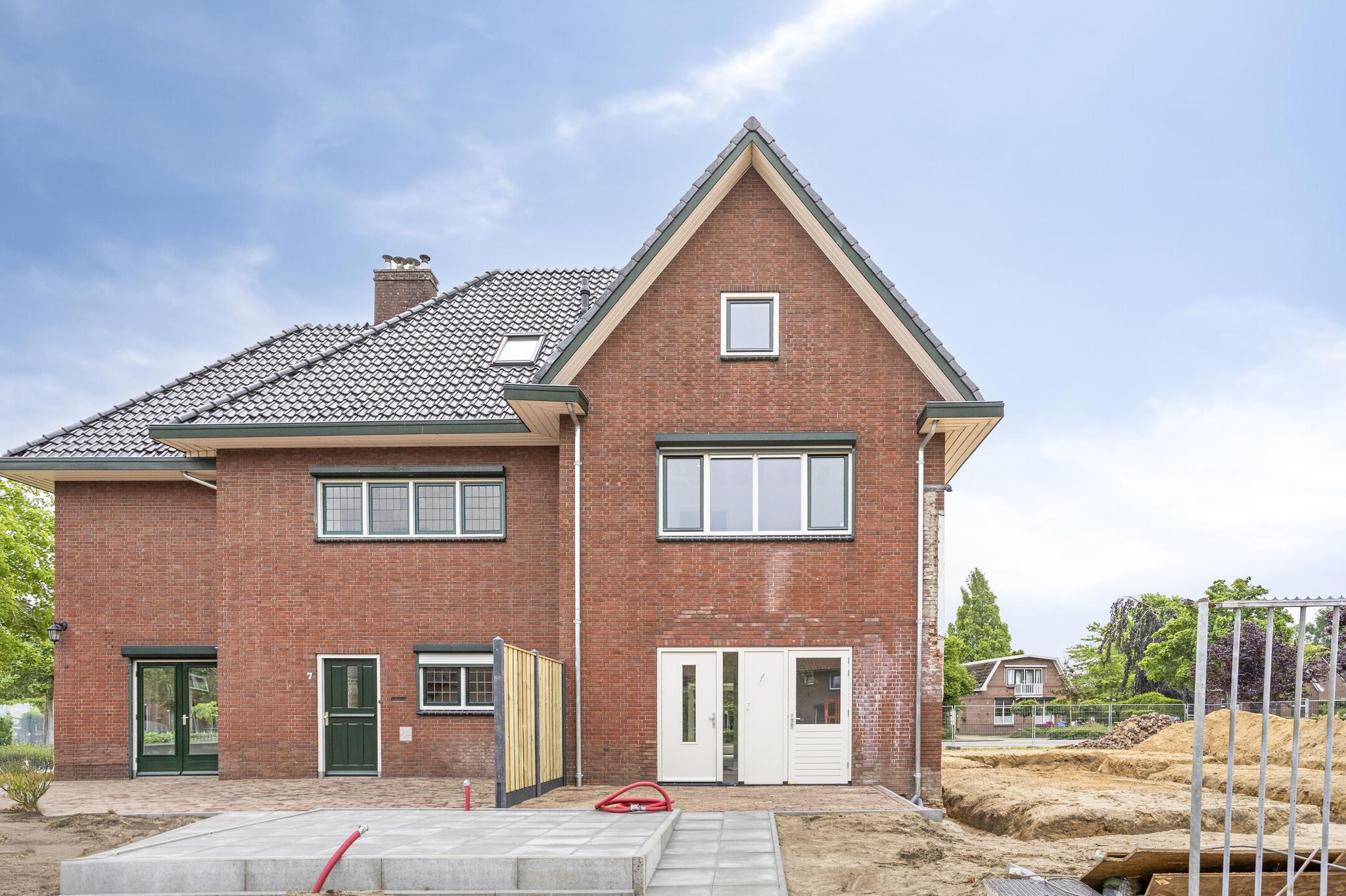 koop  Aalten  Plein-Zuid 7A – Hoofdfoto