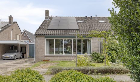 Hoofdfoto van Aalten Reviusstraat 2