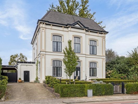 Hoofdfoto van Aalten Bredevoortsestraatweg 51